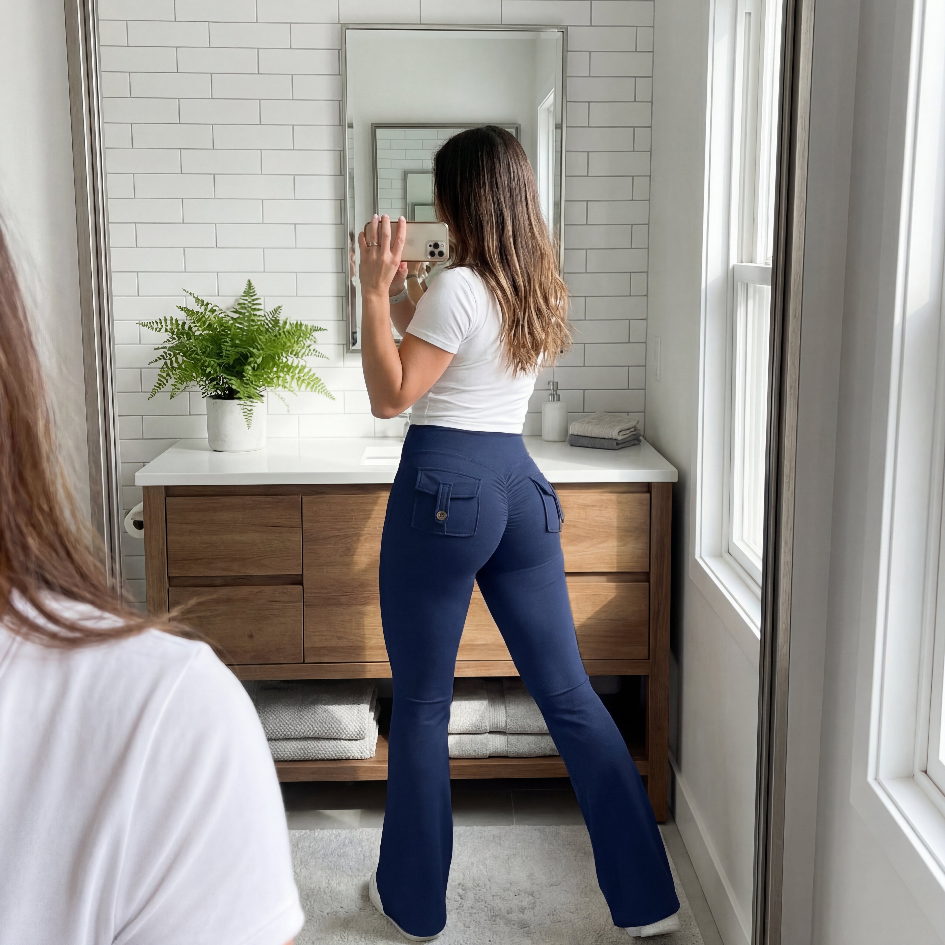 Sculpting High-Waist Button Pocket Leggings